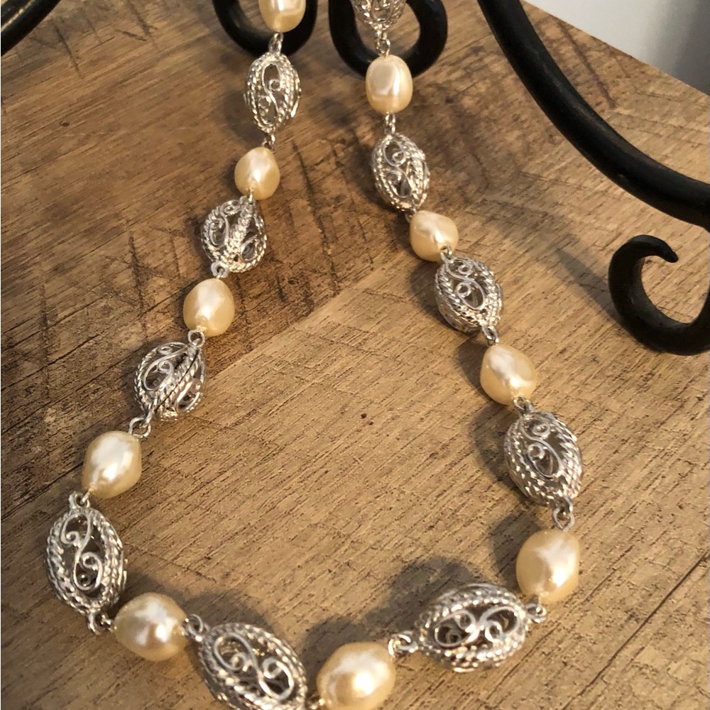 Lior Elegant Pearl and Silver Filagree Necklace